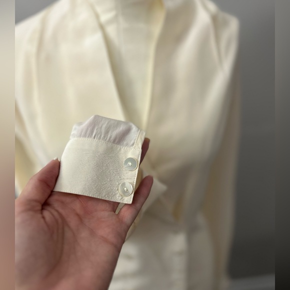 🔴SOLD🔴🌹Ann Taylor 100% Silk Mother of pearl buttons 8🌹 - Picture 3 of 9